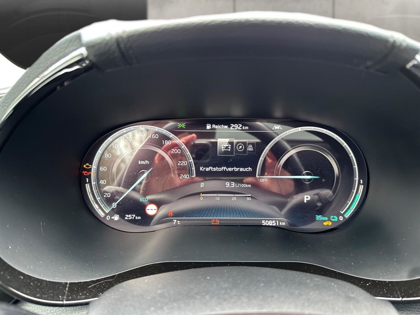 Kia XCeed PLATINUM Plug-in Hybrid - Samsaru's Car Outlet