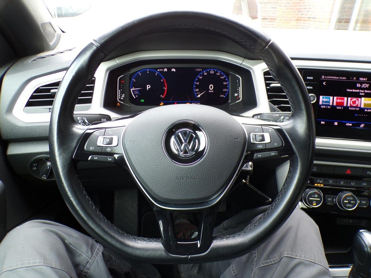 Volkswagen T-ROC CABRIOLET 1.5 TSI - Samsaru's Car Outlet