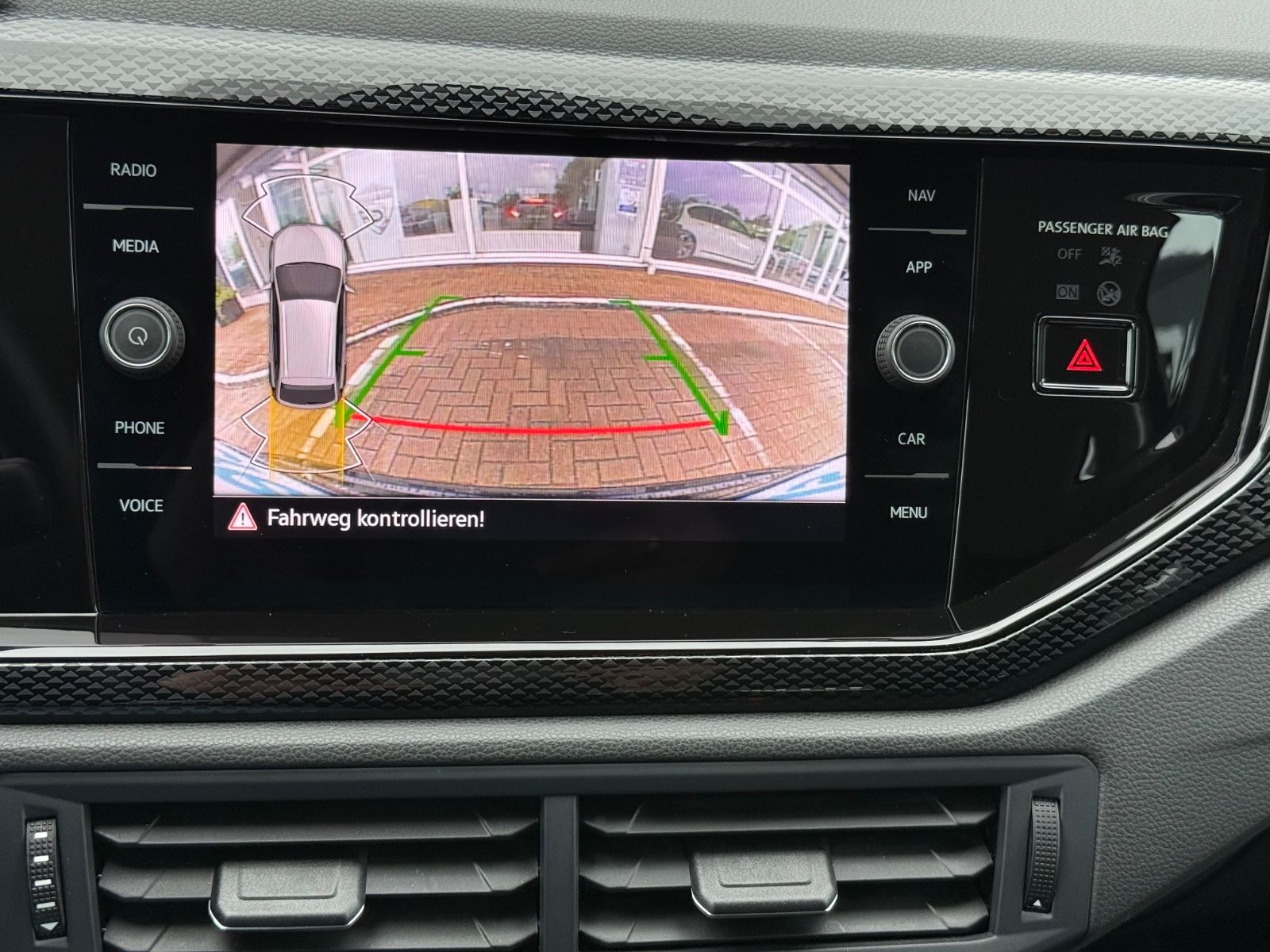 Volkswagen Taigo Life 1.0 DSG - Samsaru's Car Outlet