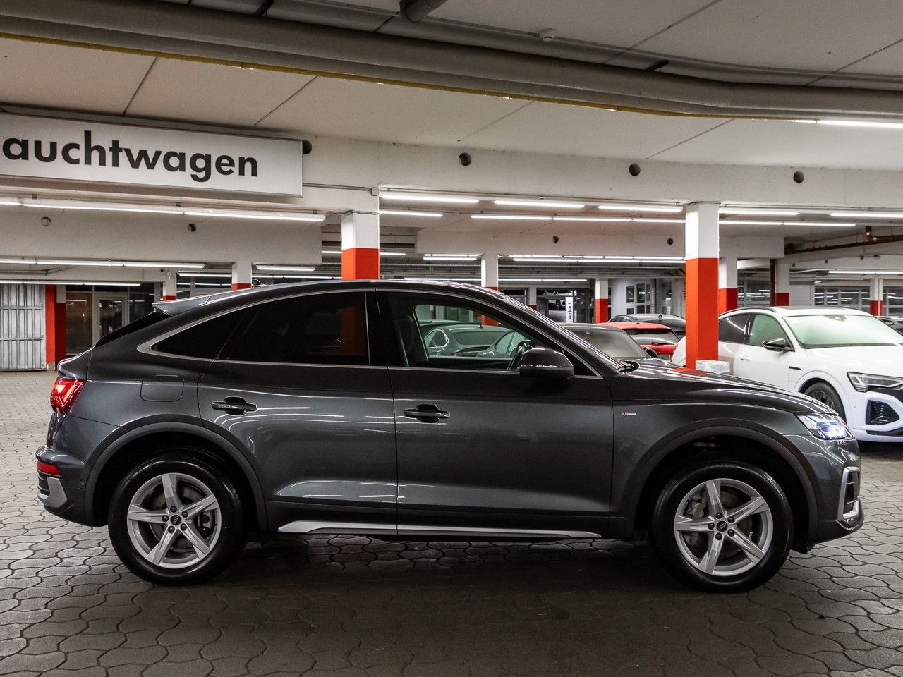Audi Q5 Sportback 40 TDI quattro S line Matrix Pano