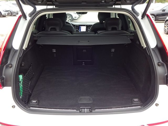 Volvo XC60 T6 Inscription Expr. Plug-In AHK PANO ACC 3