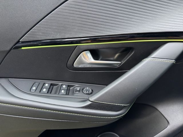 Peugeot 208 Electromotor 136 Allure - Samsaru's Car Outlet