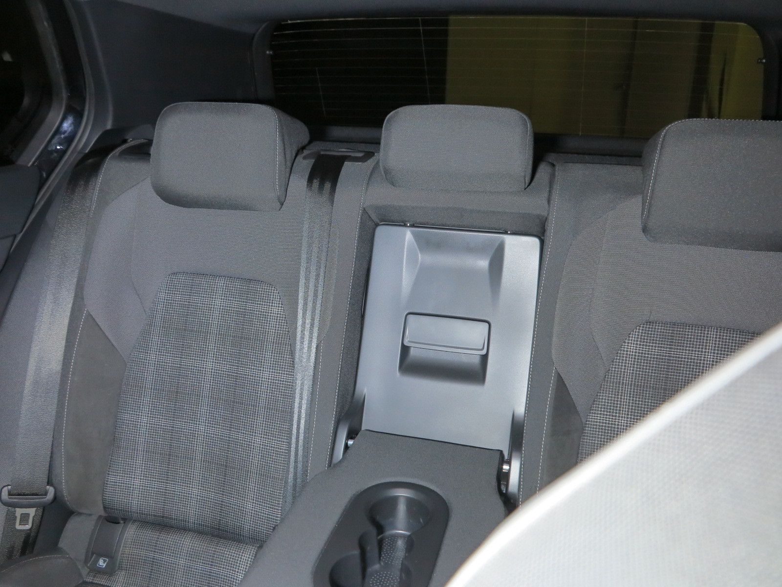 Volkswagen Golf VIII 2.0 TDI SCR DSG7 GTD eSAD Navi LM19