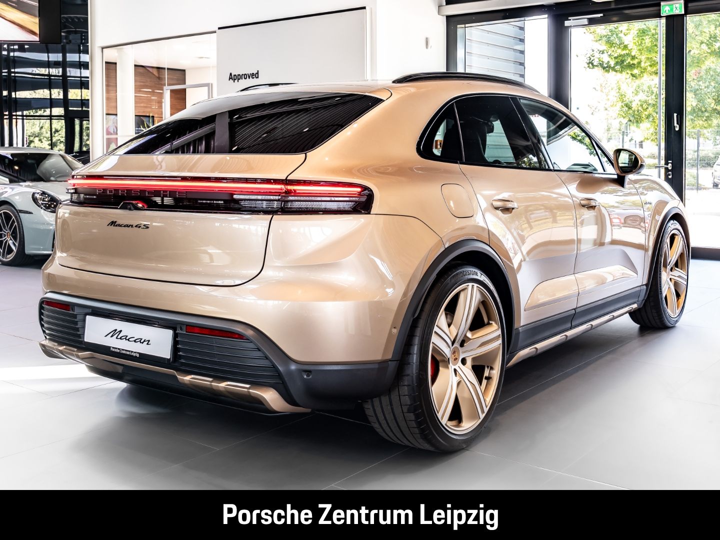 Porsche Macan 4S FnW-Goldbronzemetallic Massage AR-HeadU