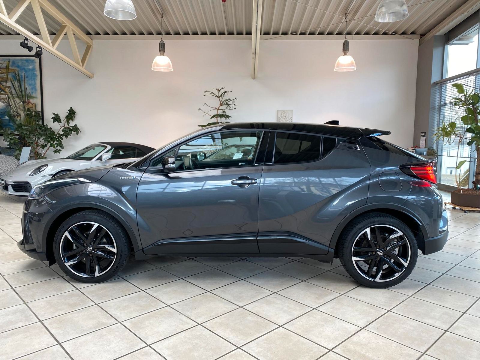 Toyota C-HR 2.0 Hybrid GR Sport - Samsaru's Car Outlet