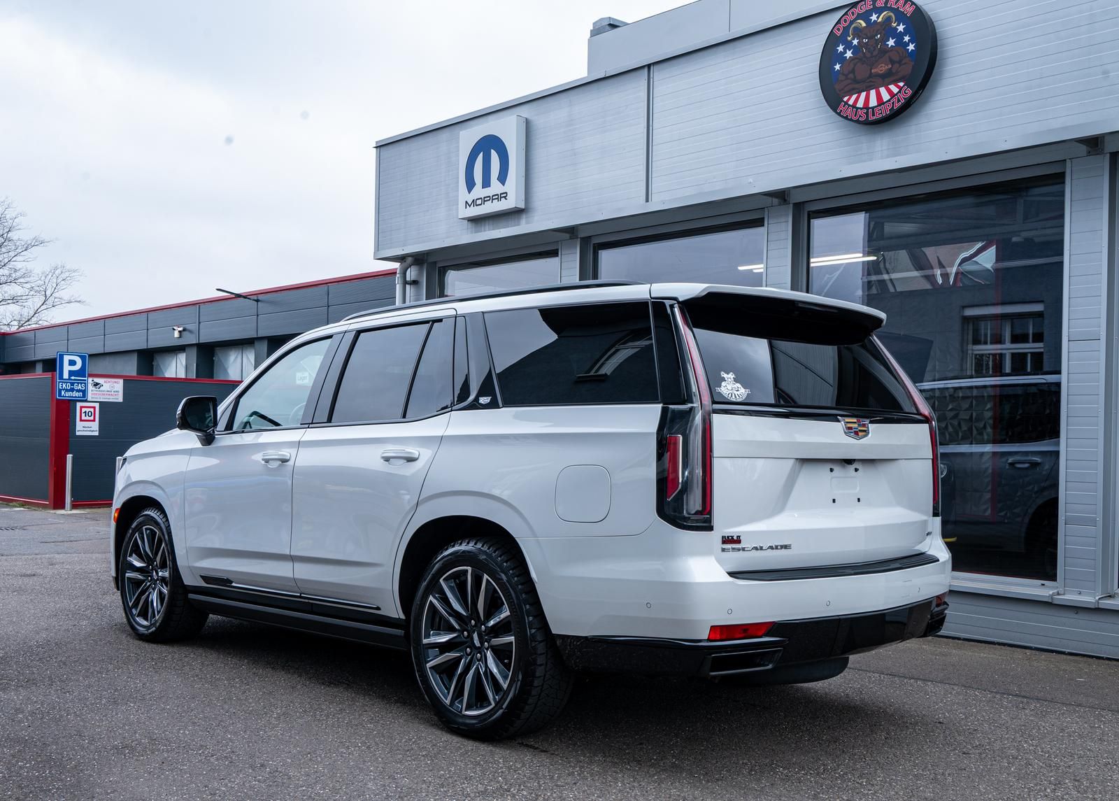 Cadillac Escalade 6,2l Sport Platinum,Nachtsicht,Luft,LPG