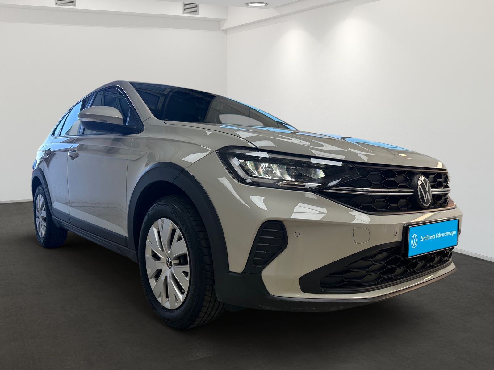 Volkswagen Taigo 1.0 TSI - Samsaru's Car Outlet