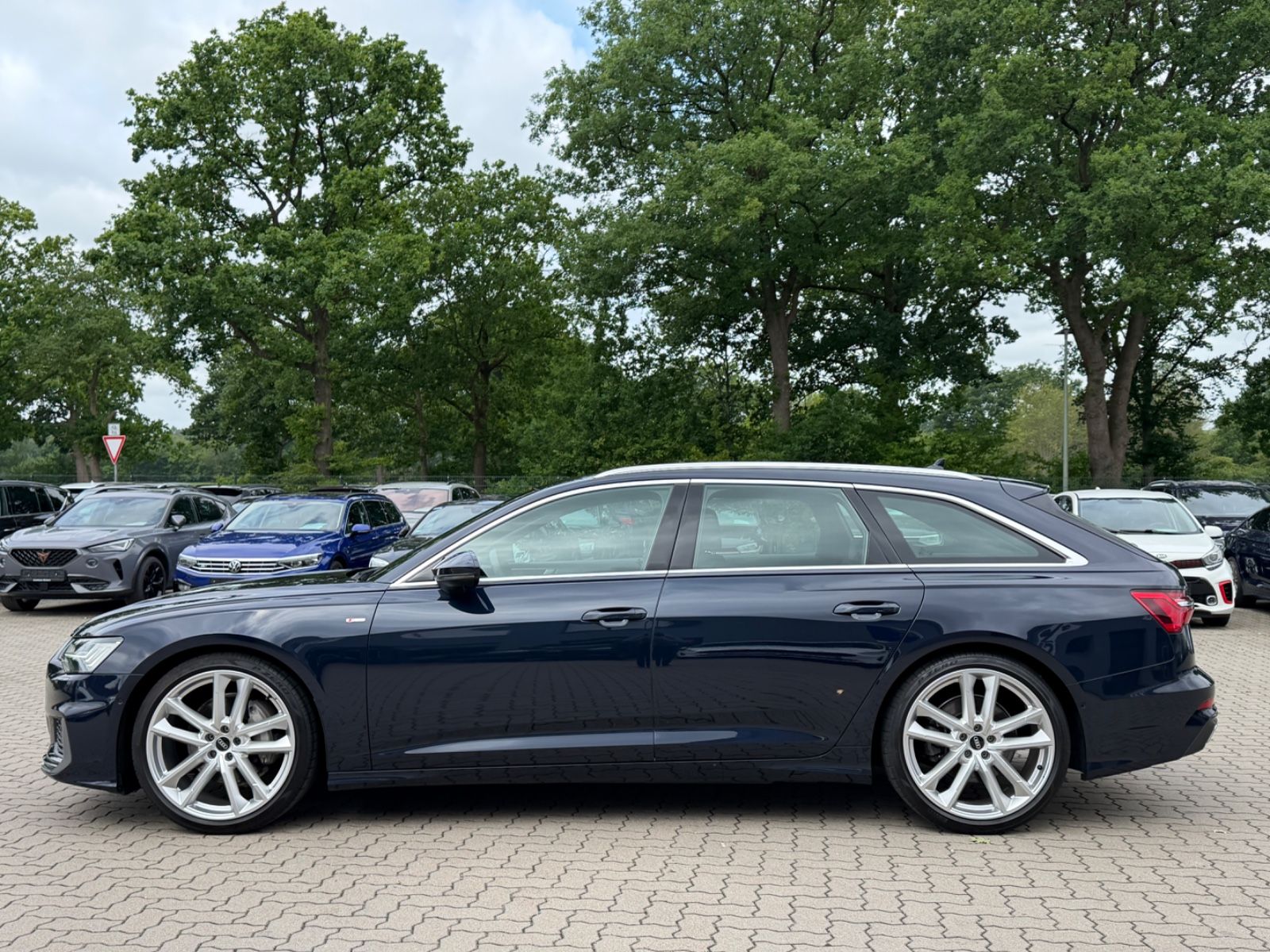 Audi A6 45 TFSI S-Line °StdHz°Matrix°R-Kamera°AHK°HUP