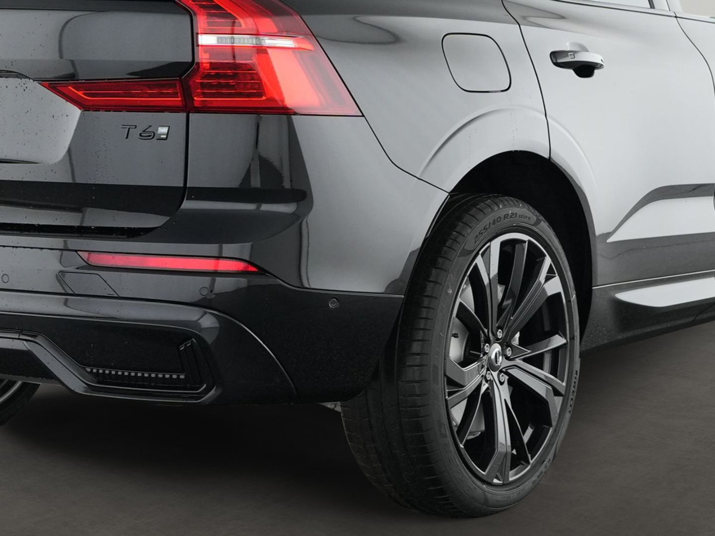 Volvo XC60 T6 Ultra Black Edition Recharge Plug-In Hyb