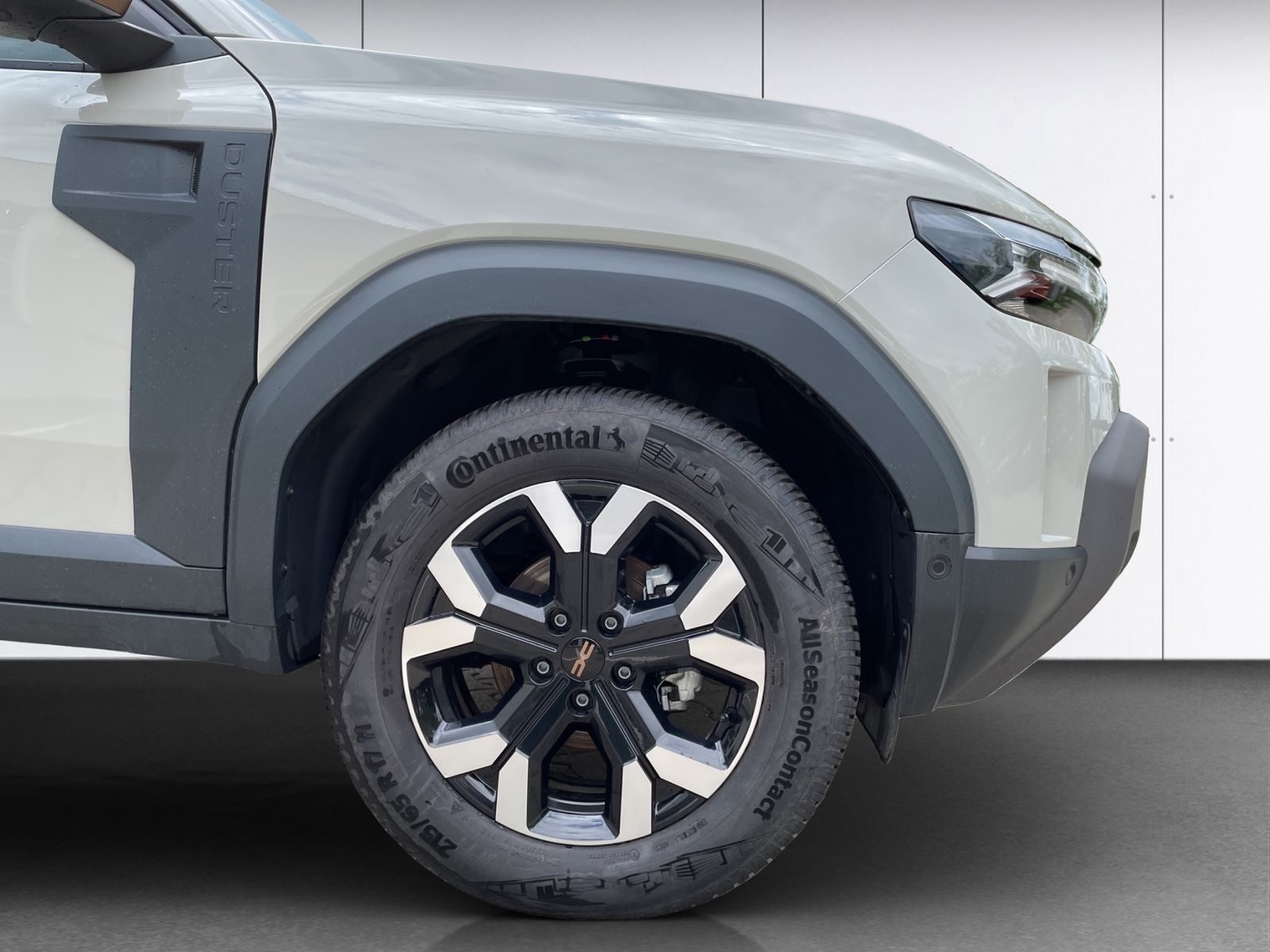 Dacia Duster TCe 130 Extreme 4x4 - Samsaru's Car Outlet