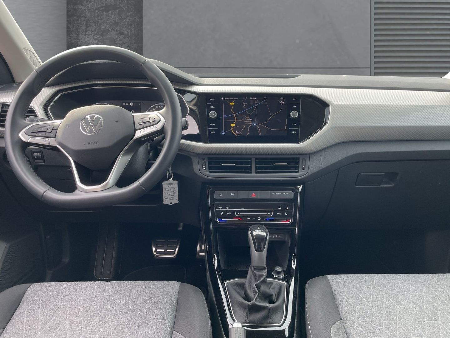 Volkswagen T-Cross 1.0 TSI Move - Samsaru's Car Outlet