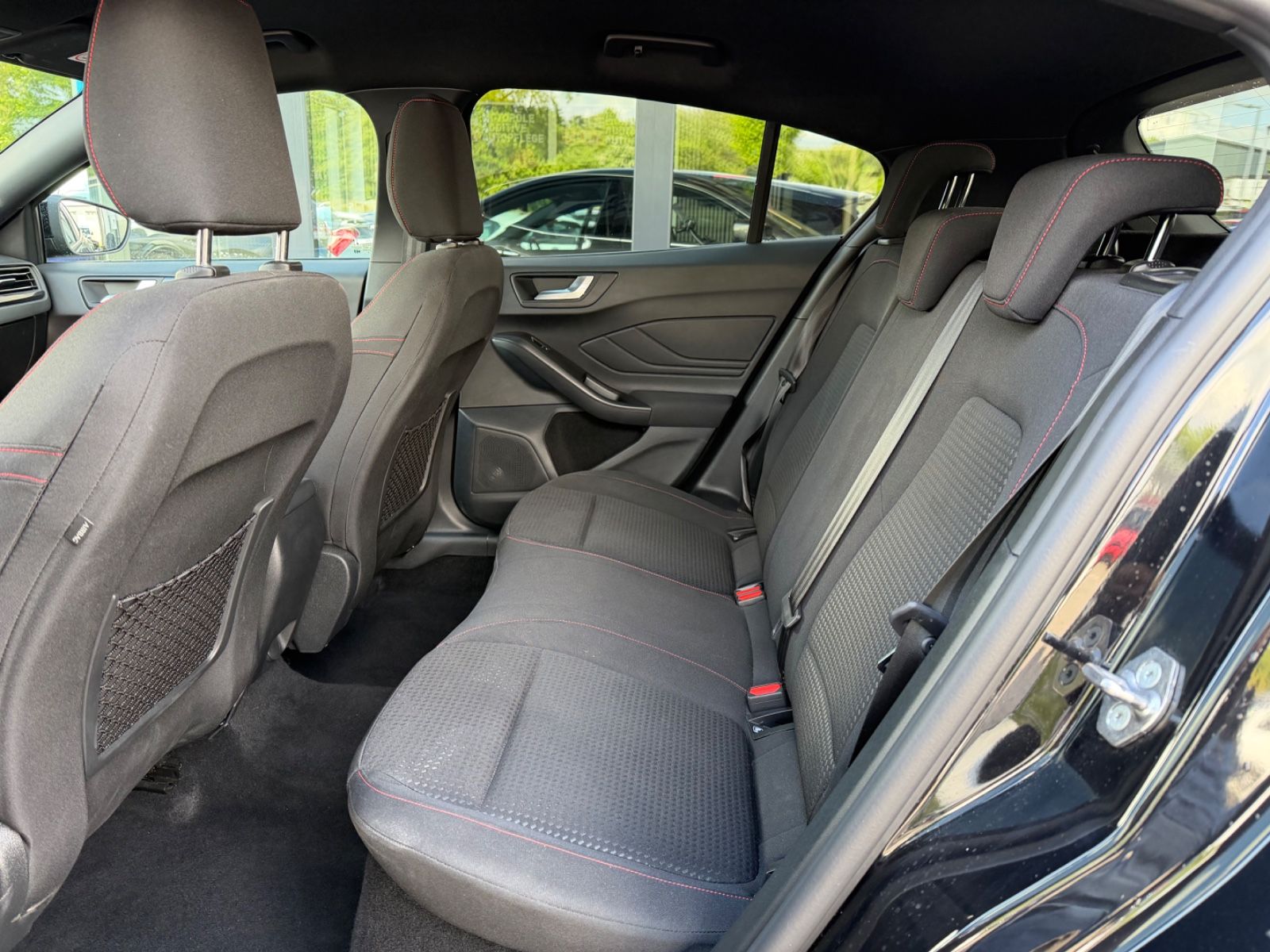 Ford Focus Lim. 1.5TDCI ST-Line*ACC*LED*NAVI*KAMERA