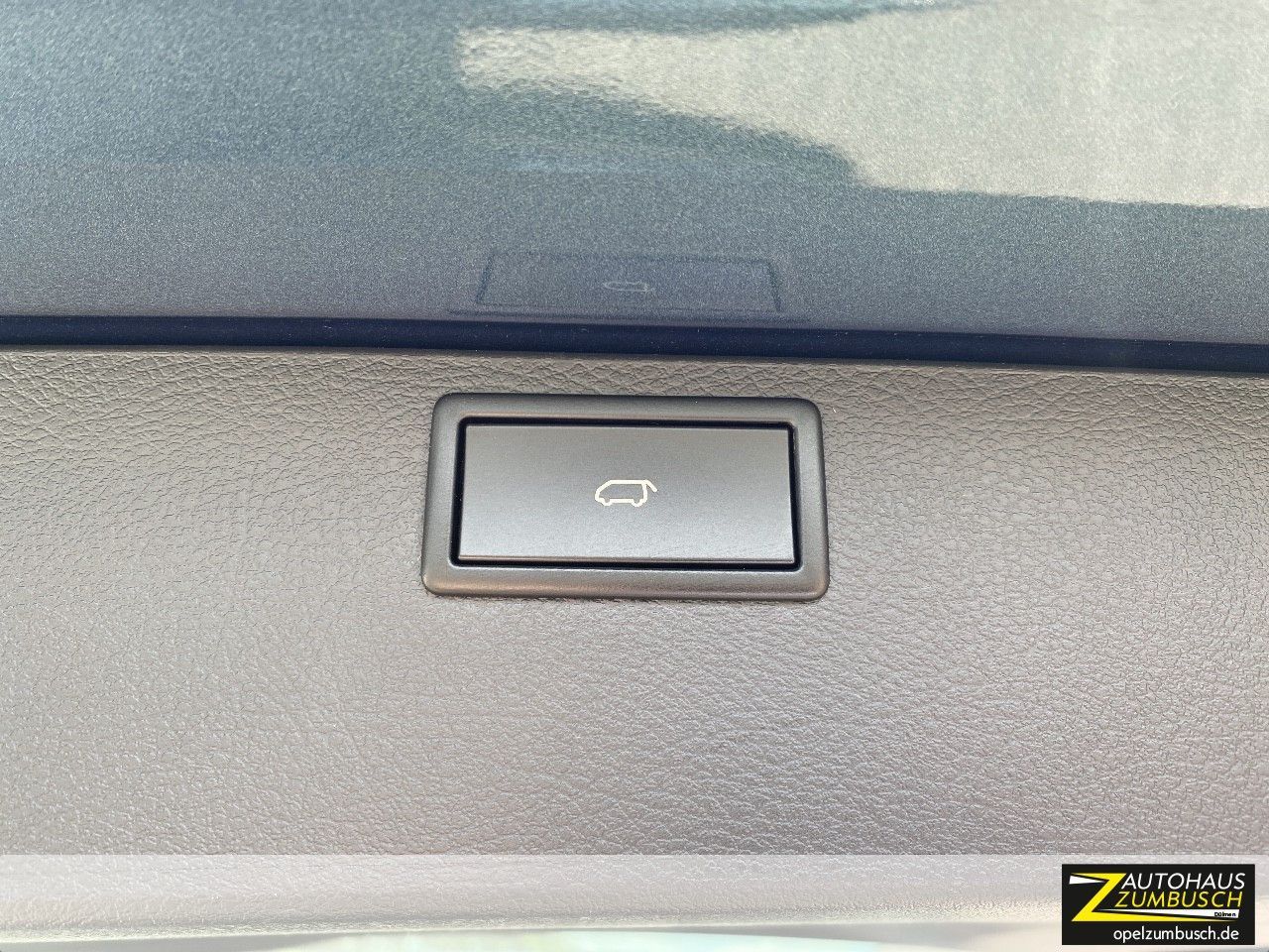 Volkswagen T6 Multivan Edition 4Motion - Samsaru's Car Outlet