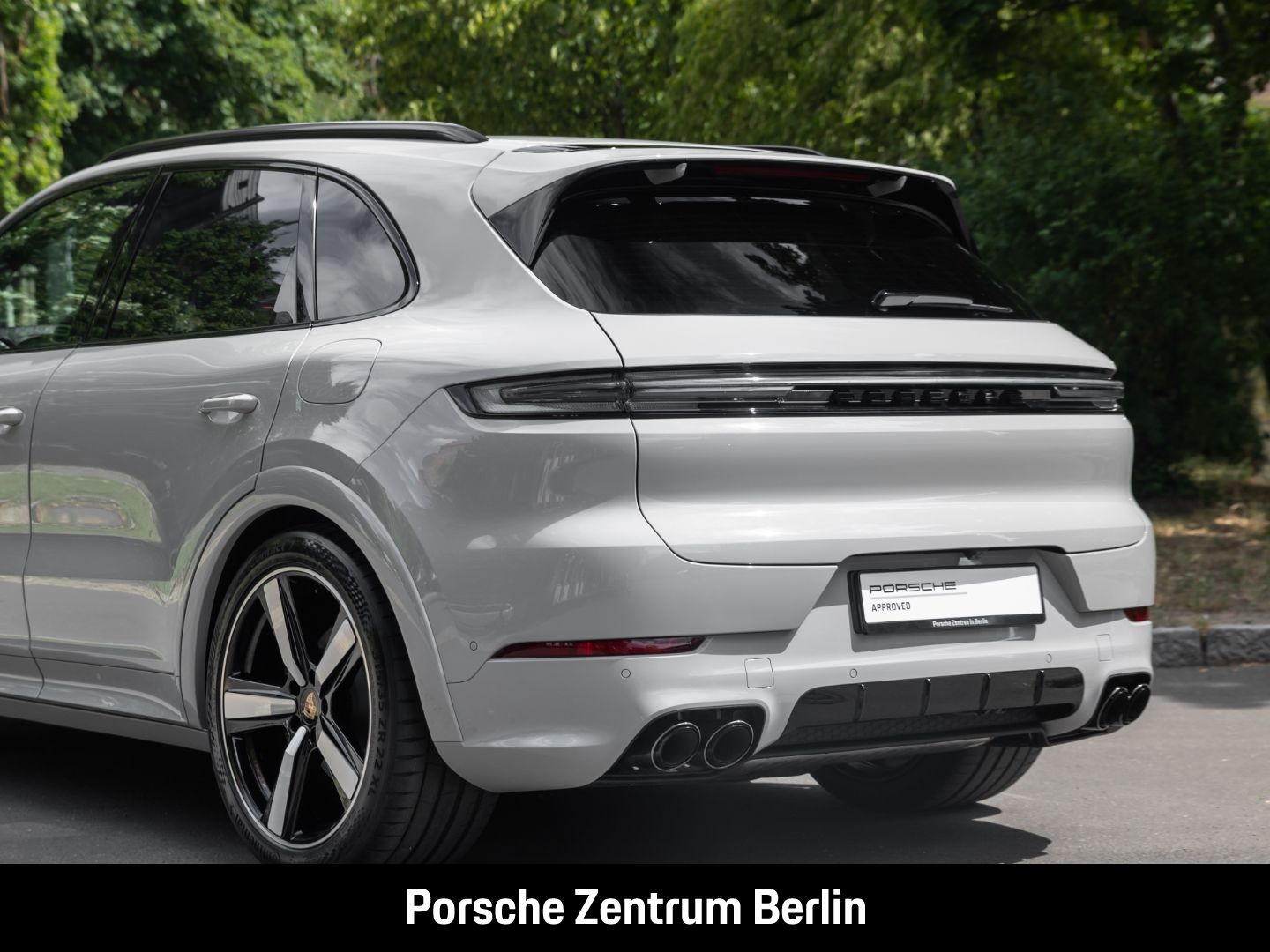 Porsche Cayenne E-Hybrid BOSE LED-Matrix-HD 22-Zoll