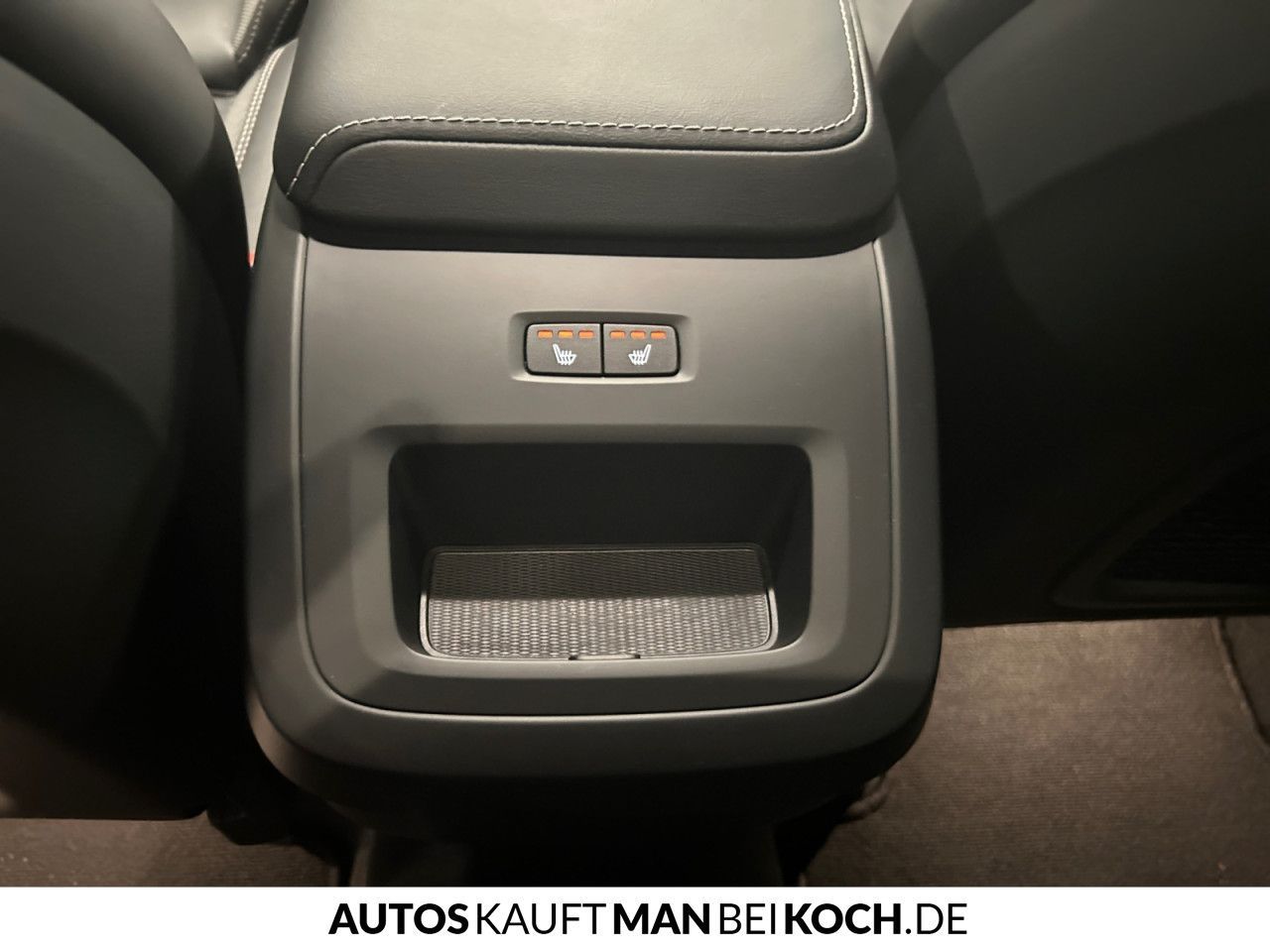 Volvo XC60 B5 AWD Plus Dark ACC BLIS AHK 4SHz VLED H&K