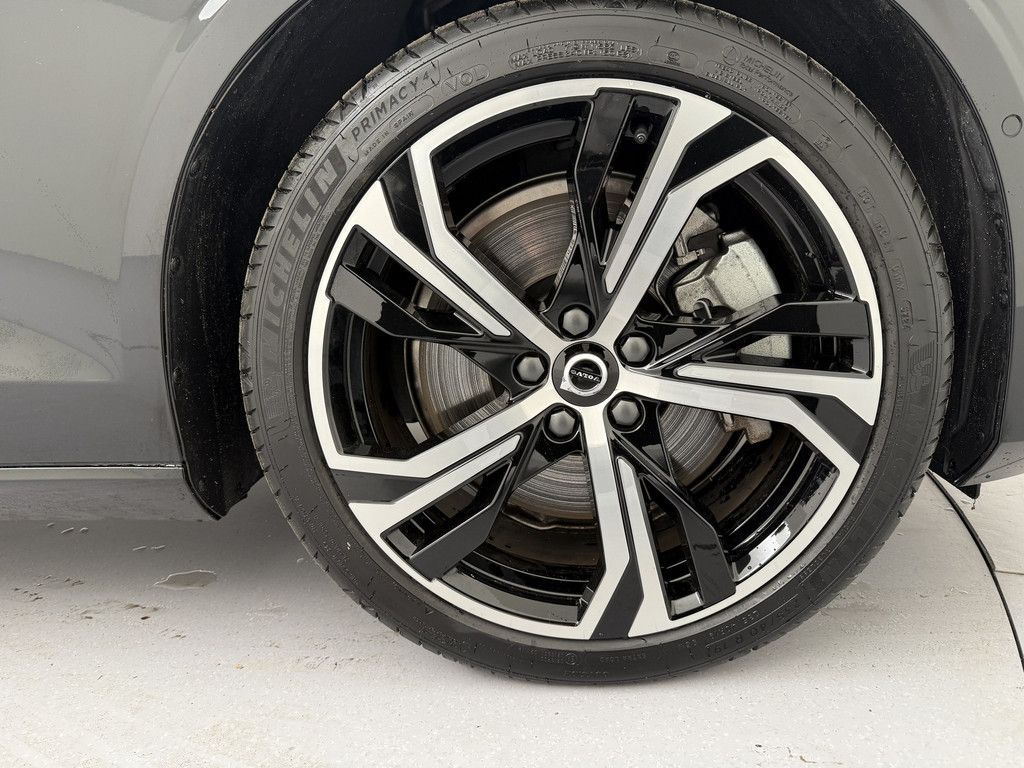 Volvo V60 T6 Ultra Dark Recharge Plug-In Hybrid AWD