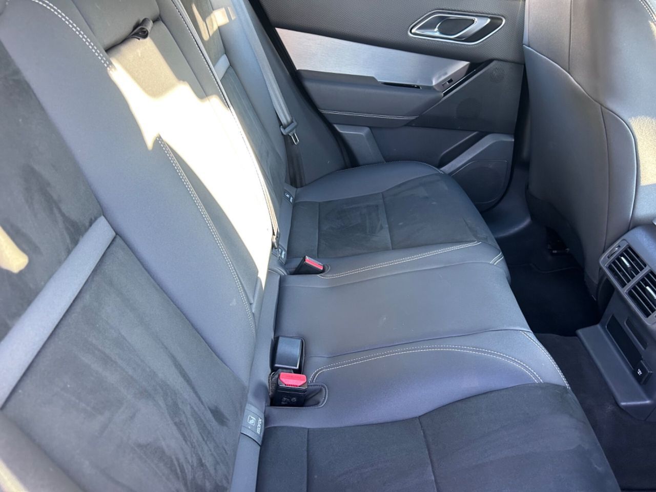 Range Rover Velar Range Rover Velar 2 - Samsaru's Car Outlet