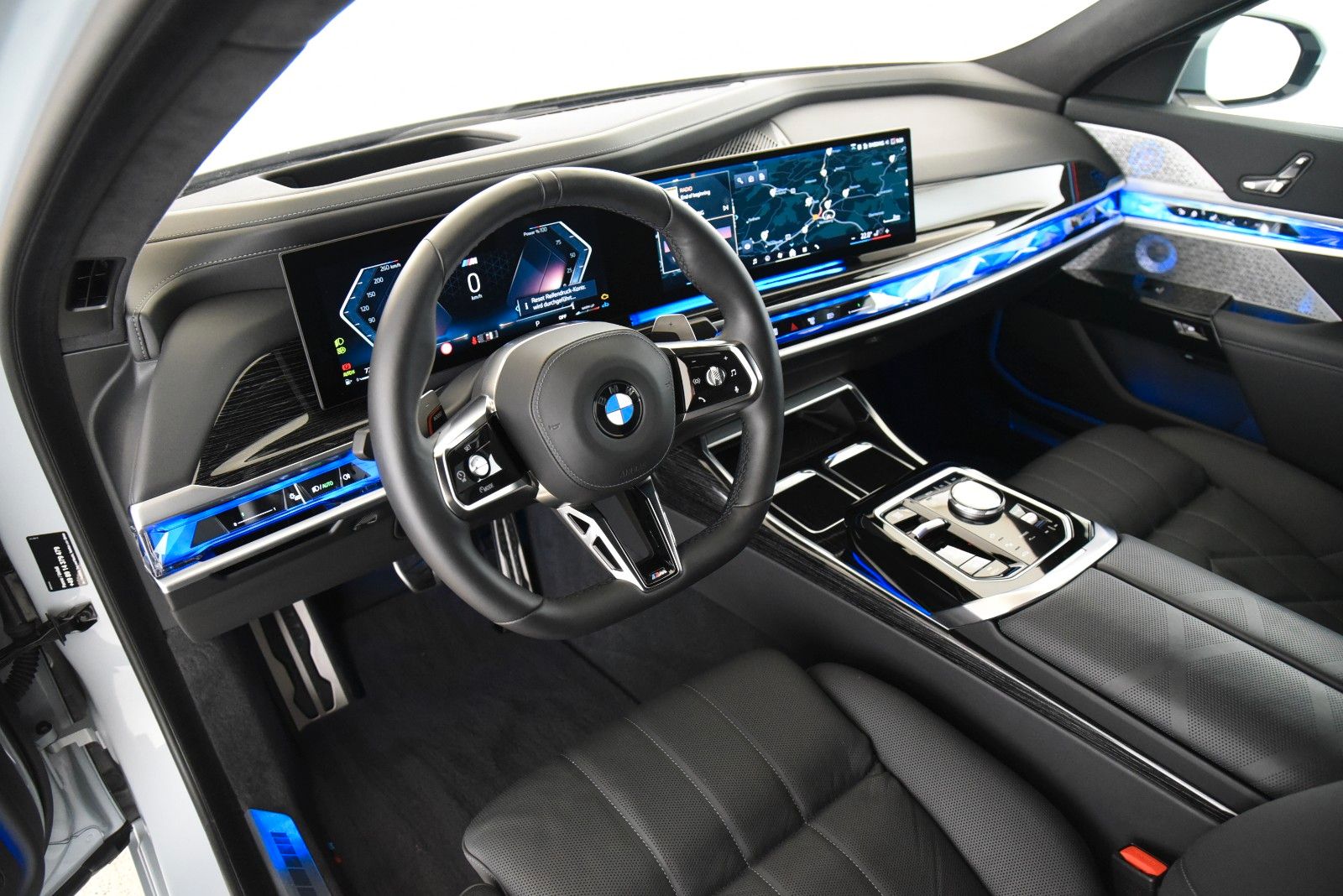 BMW 740d xDrive M Sport Pro ACC LED Pano HUD B&W