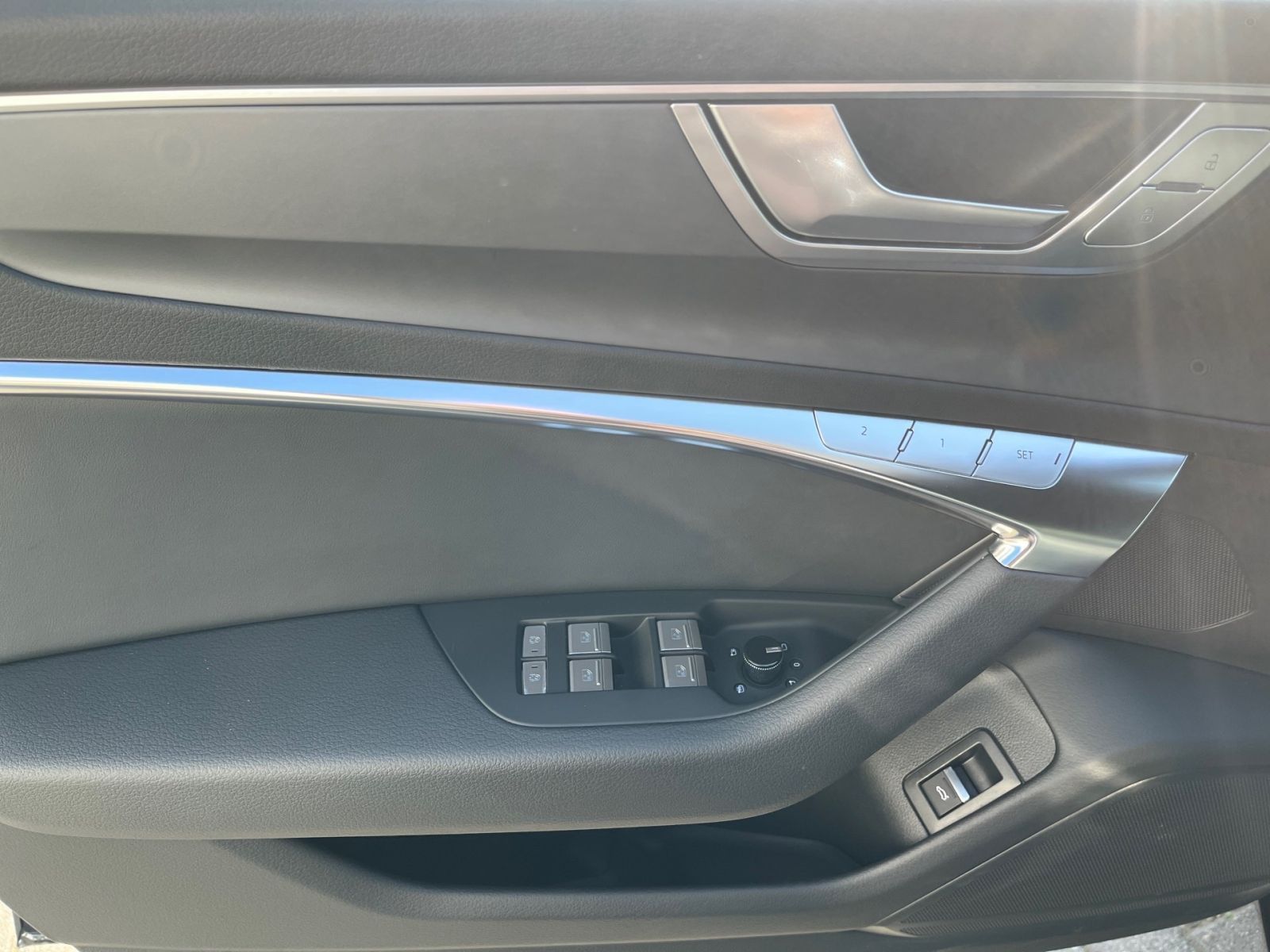 Audi A6 Avant 40 TDI SPORT - Samsaru's Car Outlet