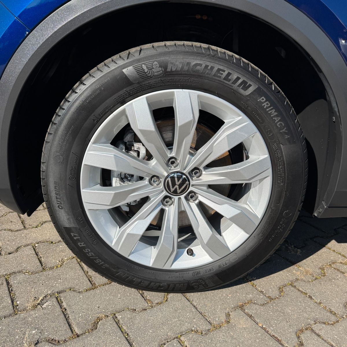 Volkswagen T-Roc Sport - Samsaru's Car Outlet