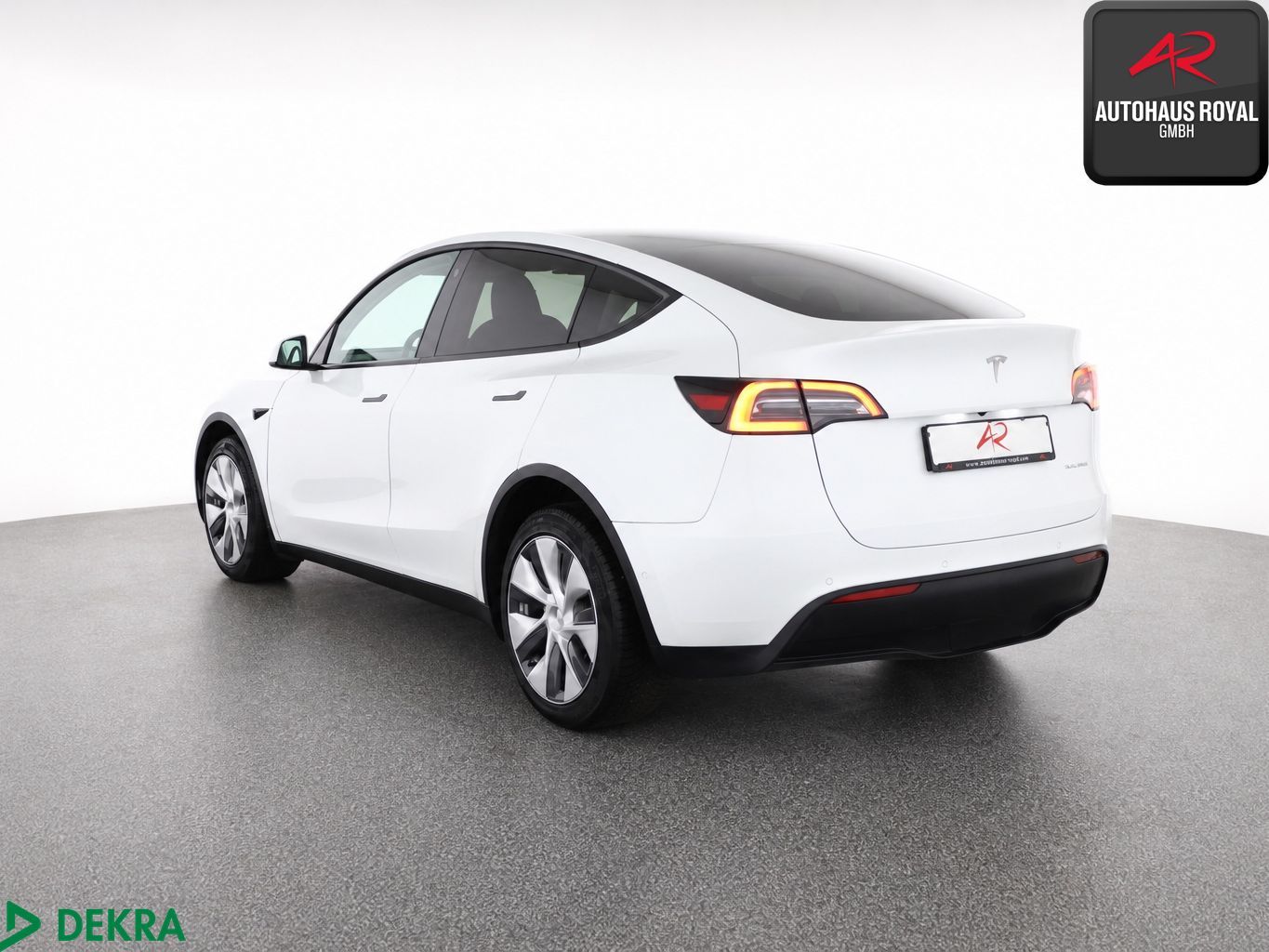 Tesla Model Y Long Range Dual AWD PANO,KEYLESS,360GRAD