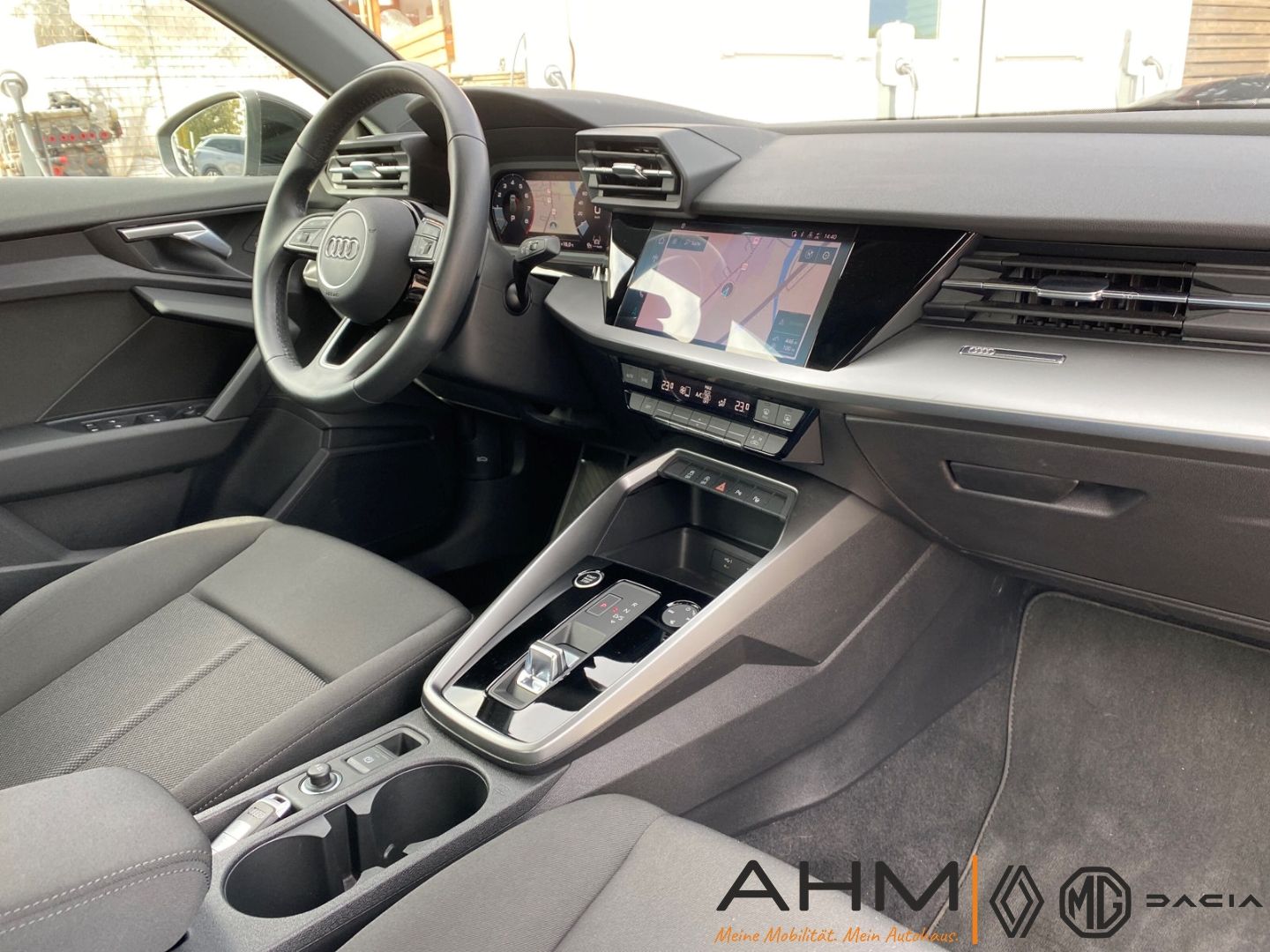 Audi A3 Sportback 30 TFSI advanced - Samsaru's Car Outlet