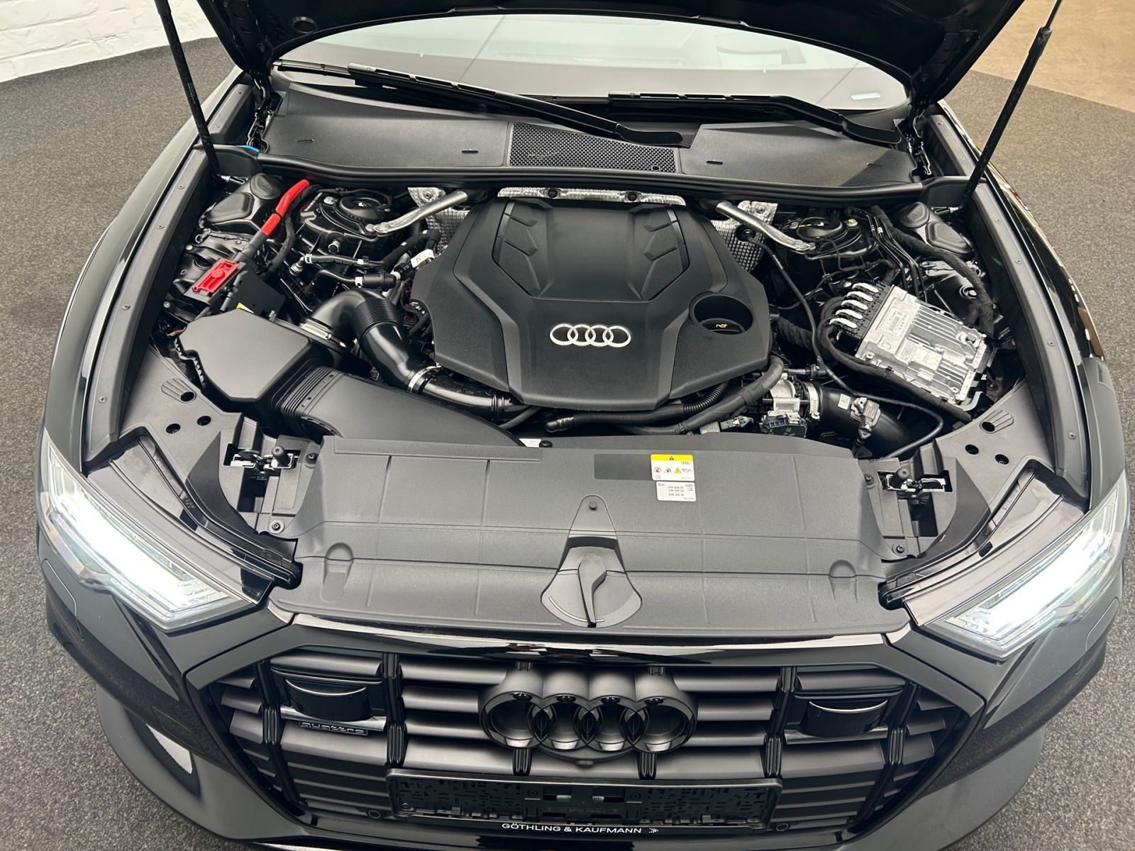 Audi A6 allroad 55 TFSI qu - Samsaru's Car Outlet