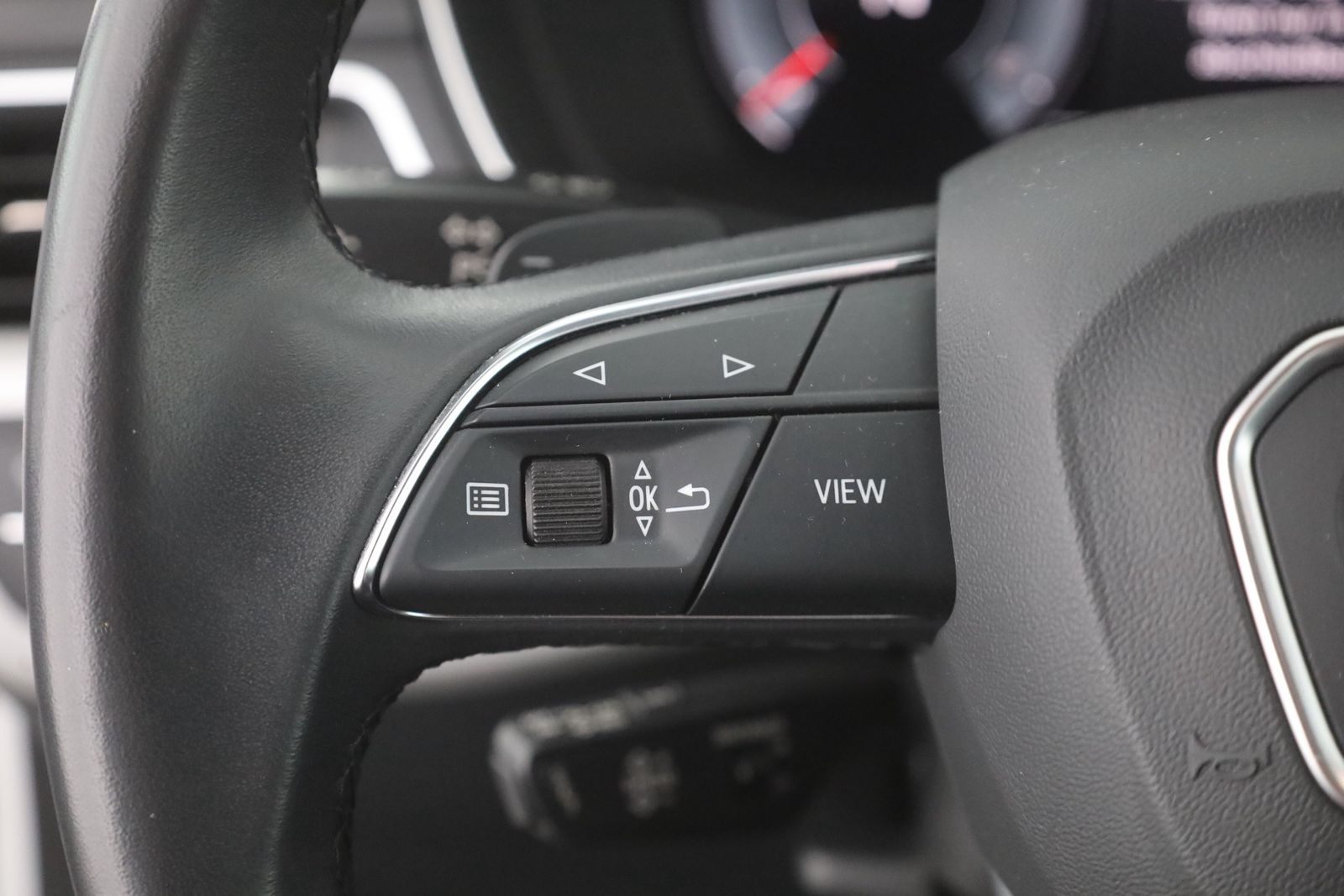 Audi A4 40 TDI Avant S-tronic - Samsaru's Car Outlet