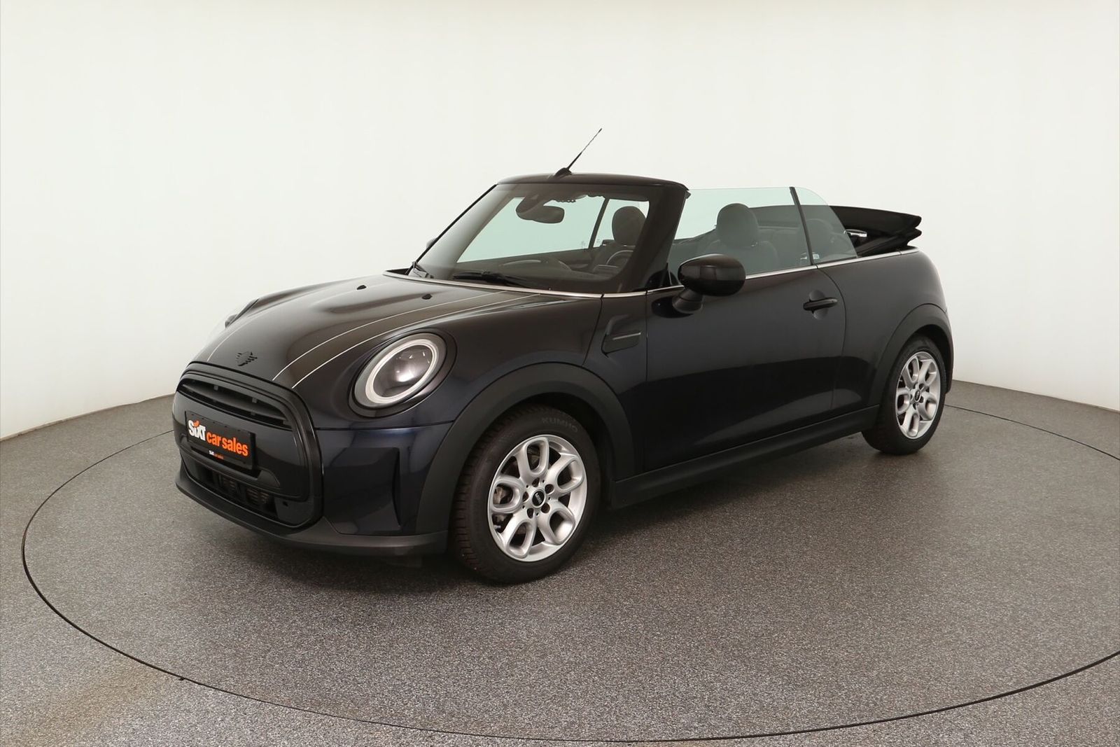 MINI Cooper Cab. Classic - Samsaru's Car Outlet