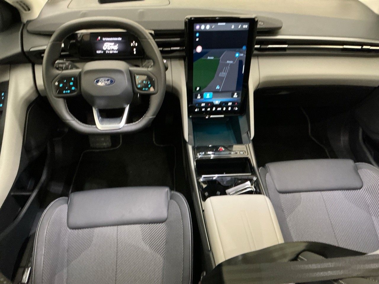 Ford Explorer AWD 79kWh Auto./360-KAMERA/ACC/HEAD-UP/