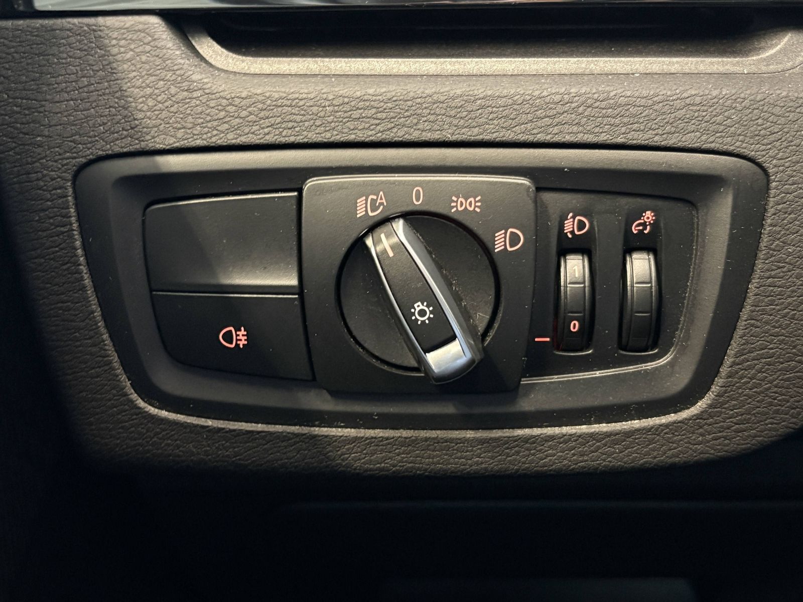 BMW X1 xDrive25e Advantage - Samsaru's Car Outlet