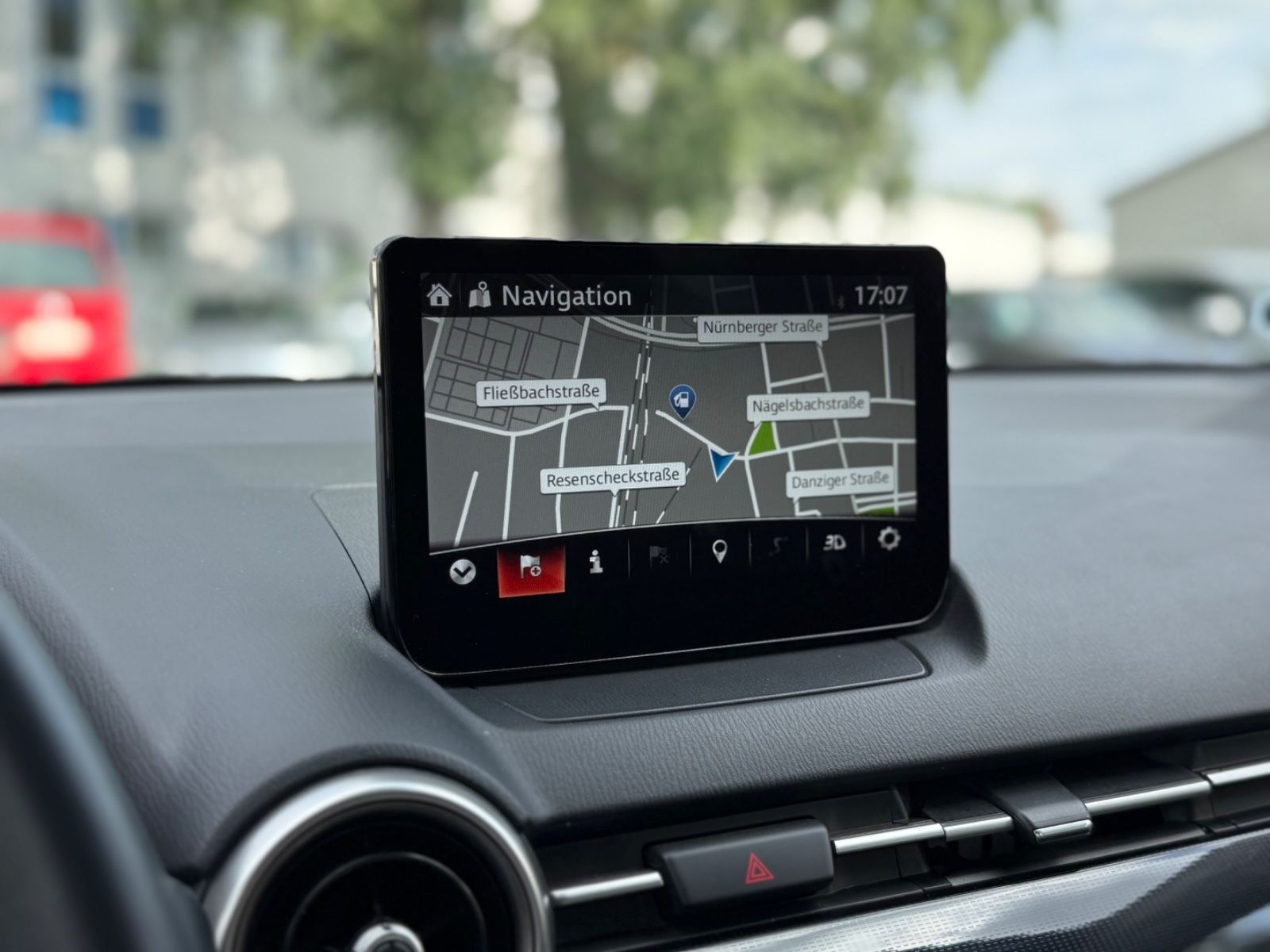 Mazda 2 Lim. Exclusive - Samsaru's Car Outlet