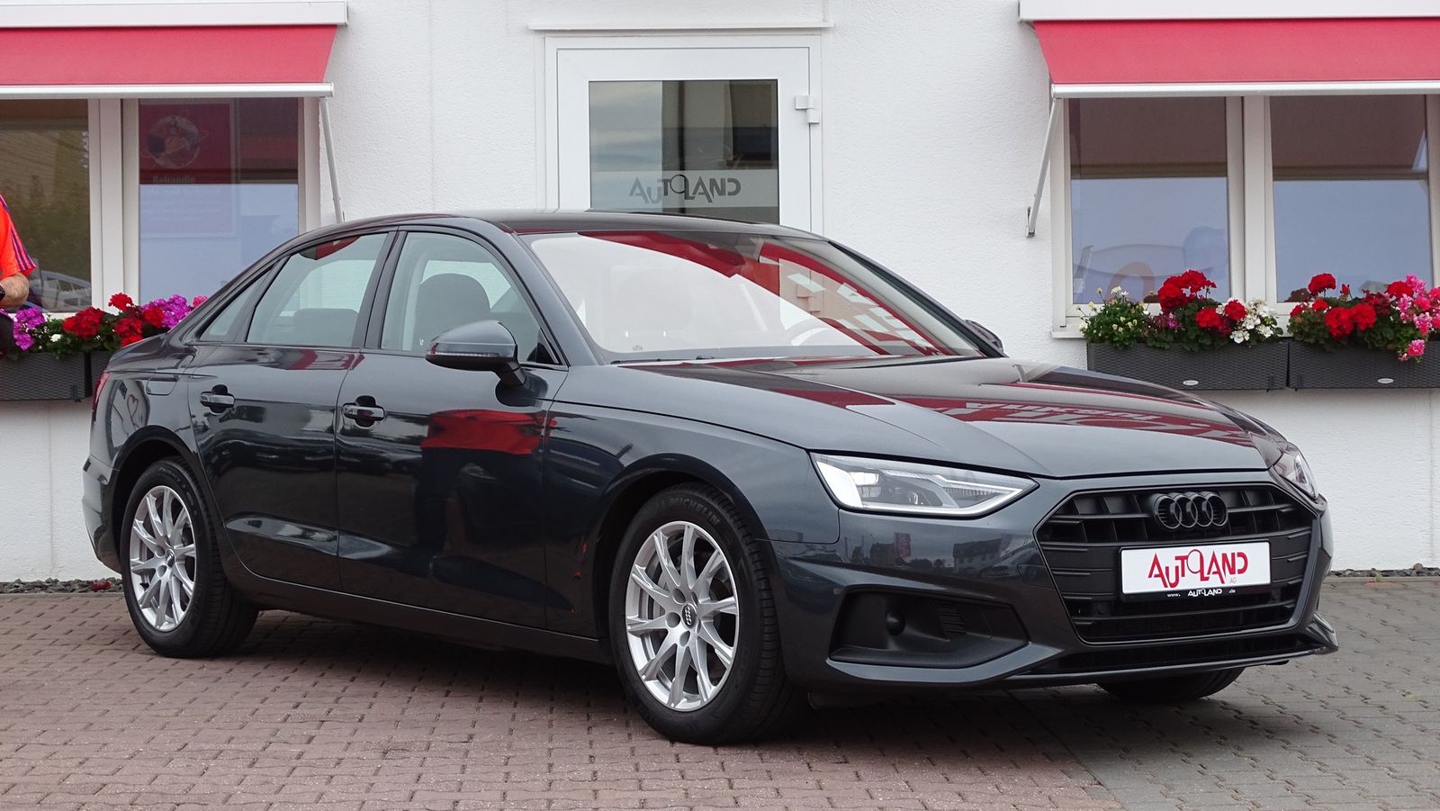 Audi A4 40 TDI S-Tronic - Samsaru's Car Outlet