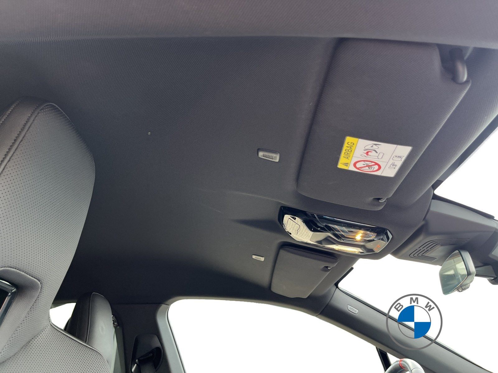 BMW iX M70 XDRIVE 22" DA/PA Prof. Luftfederung AHK