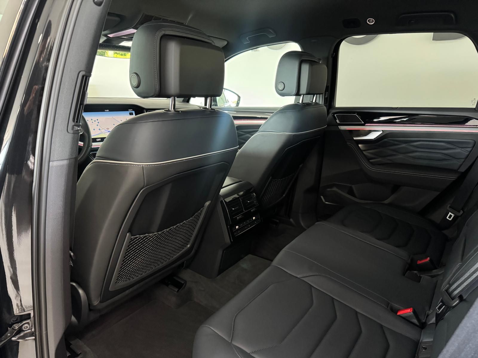 Volkswagen Touareg R-Line 4M TDI BlackStyle*LUFT*STH*AHK*IQ
