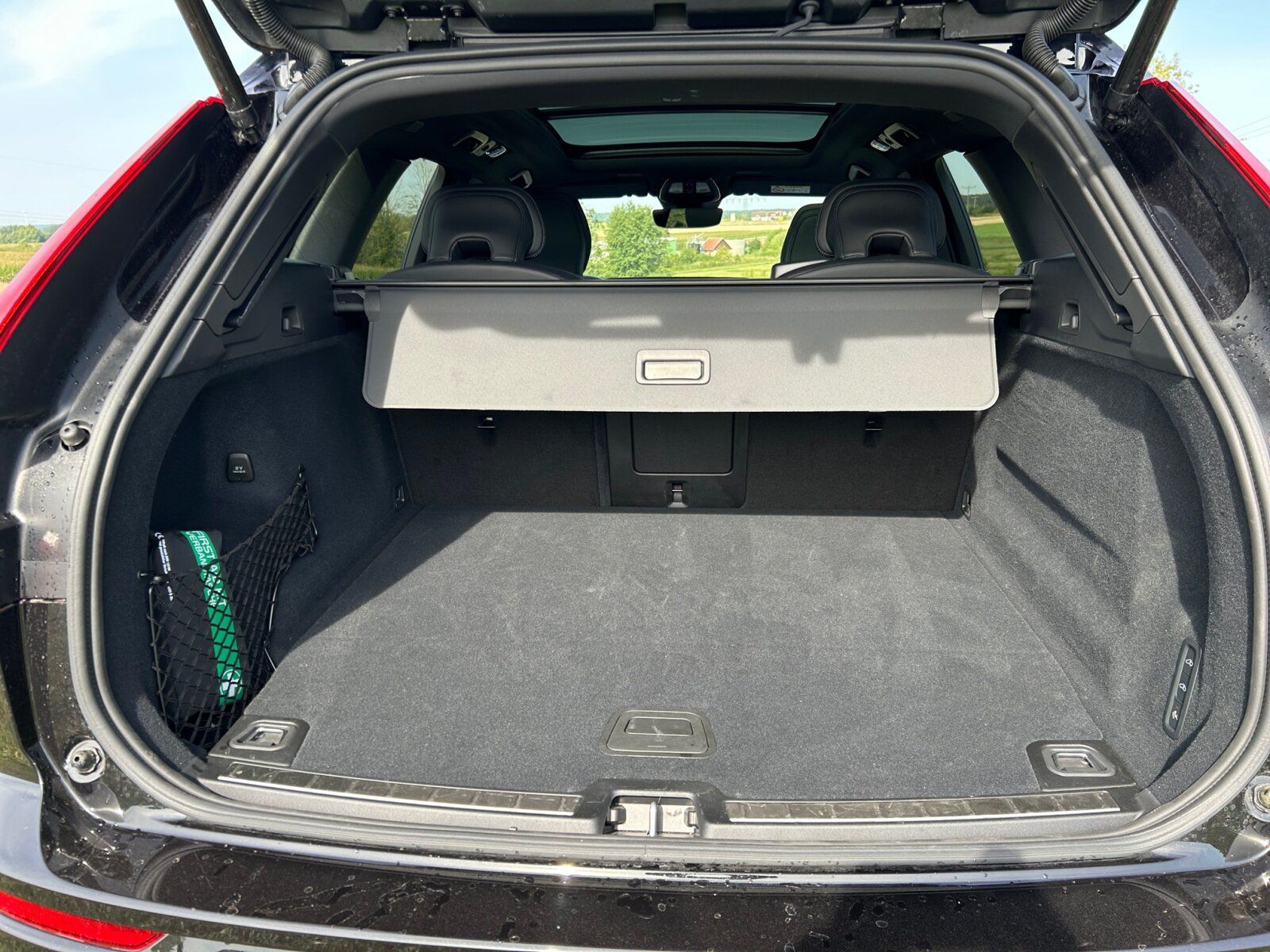 Volvo T6 AWD Plus Black Ed.+360+Luftfahrw.+AHK+Assist.