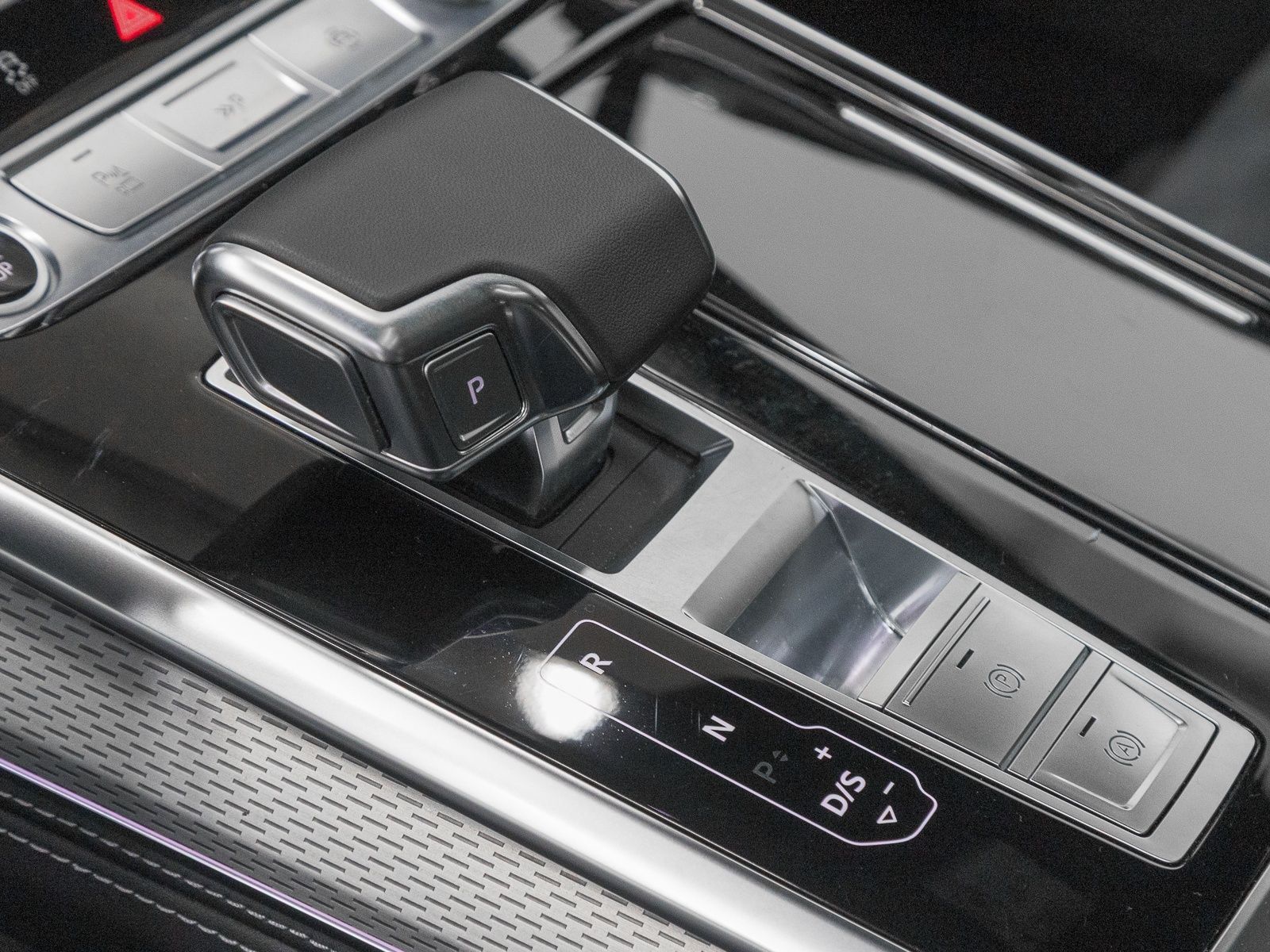Audi Q7 55 TFSIe Q 2x S LINE PANO LM21 HuD AHK