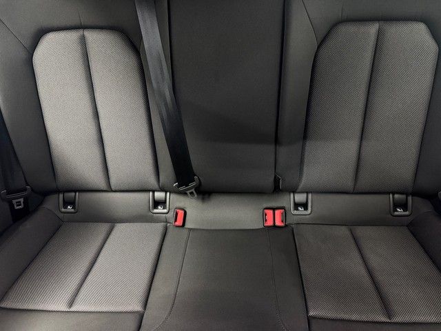 Audi A3 Sportback 40 TFSI e S line BUSINESSP RFK HUD