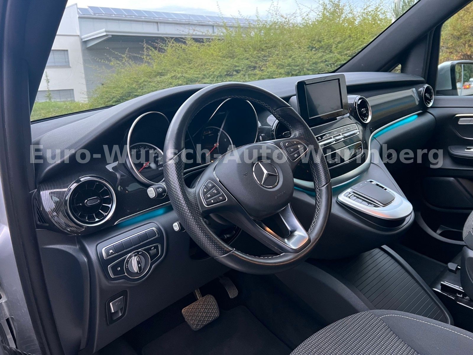 Mercedes-Benz V 250 d Edition - Samsaru's Car Outlet