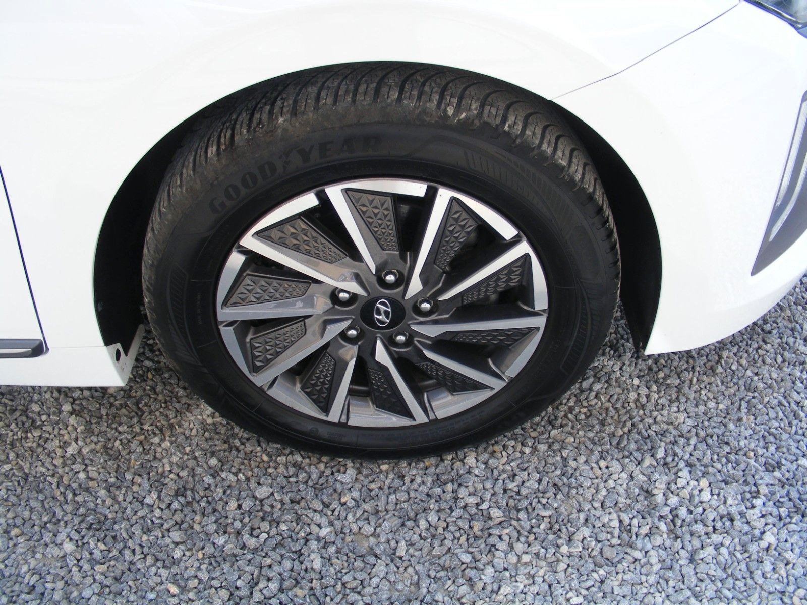 Hyundai IONIQ Elektro Trend - Samsaru's Car Outlet