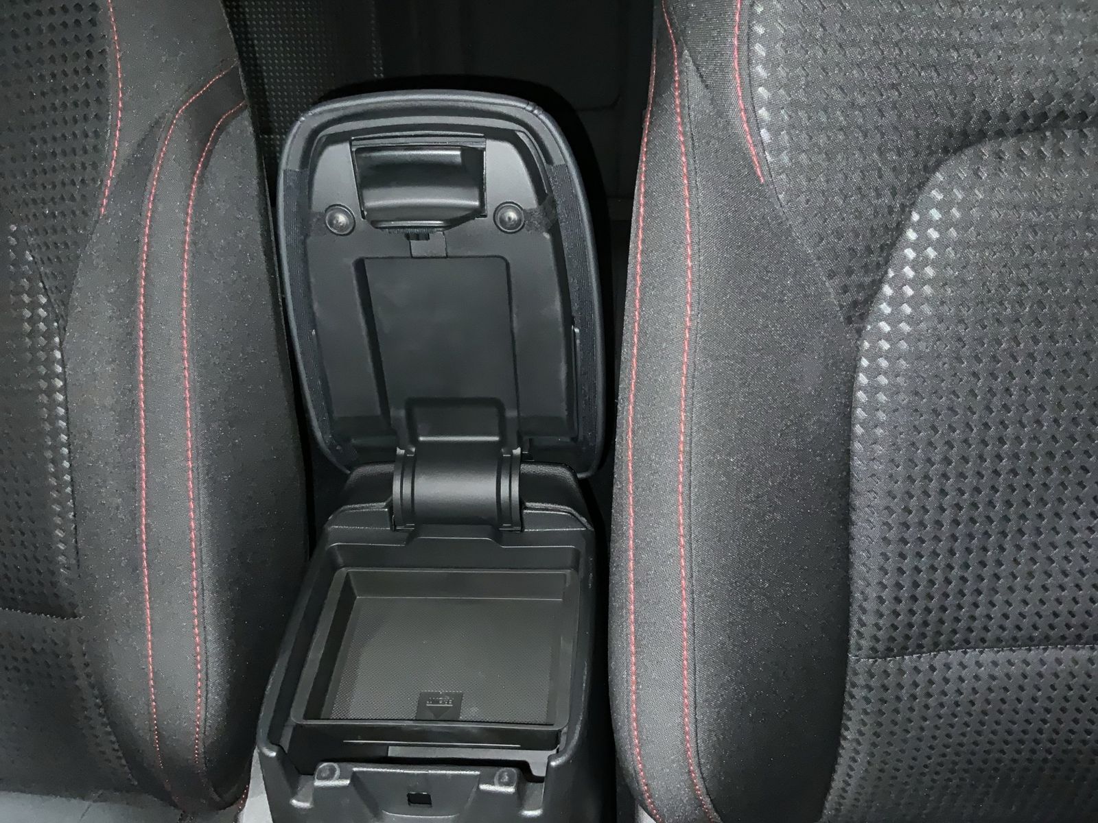 Ford Focus ST-Line X Turnier Aut.*AHK*ACC*HUD*KAM*NAV