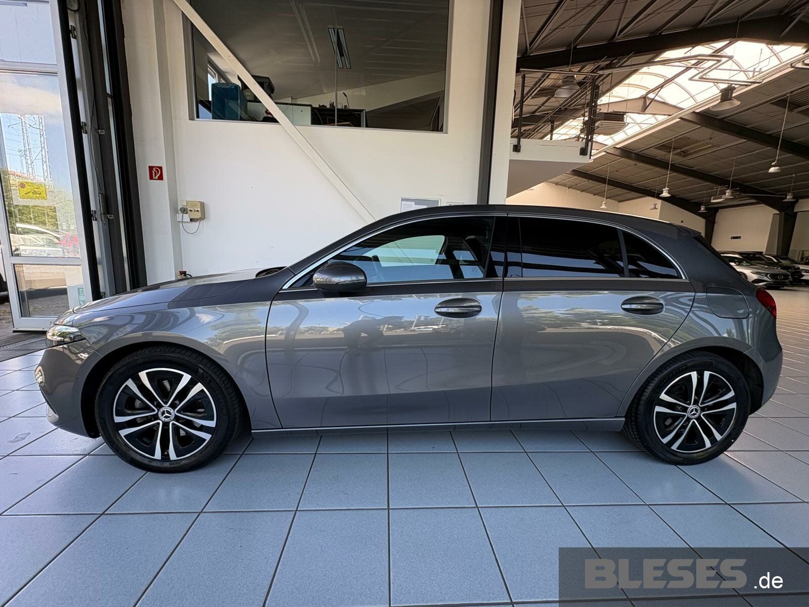 Mercedes-Benz A 200 Progressive - Samsaru's Car Outlet
