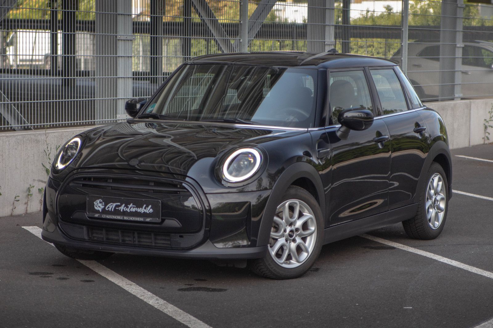 MINI Cooper Yours - Samsaru's Car Outlet