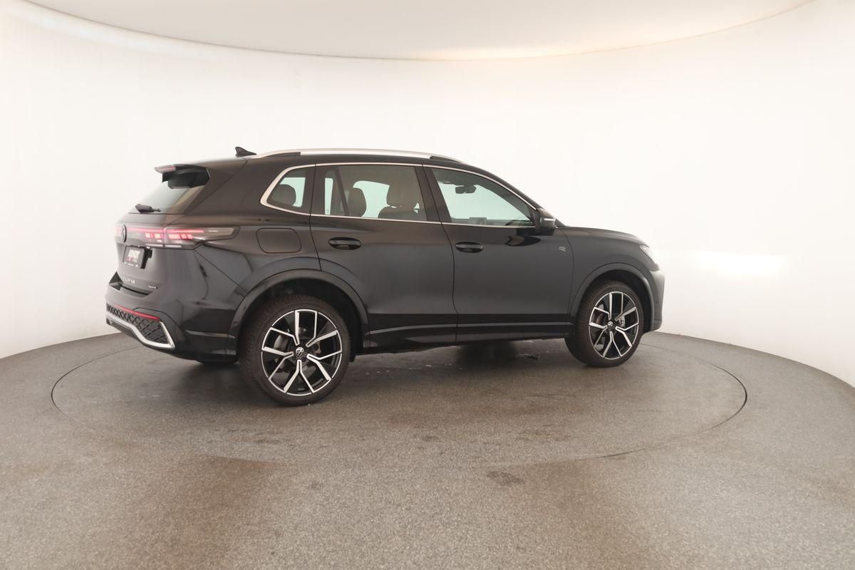 Volkswagen Tiguan 2.0 TDI 4M DSG R-Line Leder Pano Navi 360