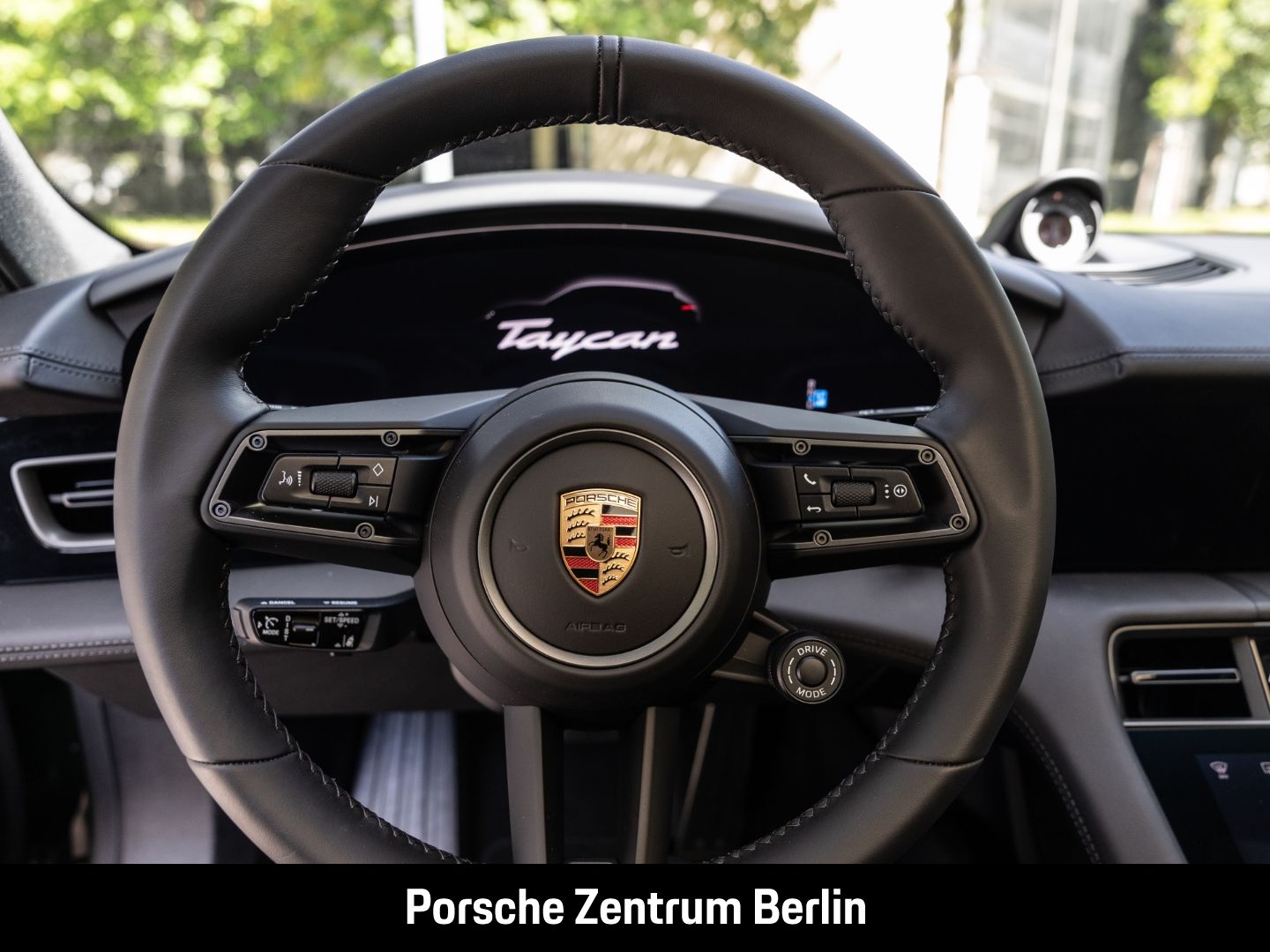 Porsche Taycan 4S Cross Turismo HD-Matrix HA-Lenkung