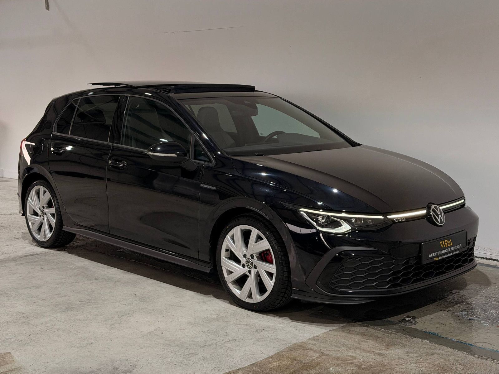 Volkswagen Golf VIII GTD*PANO*KAMERA*SITZKLIMA*LED*LEDER*