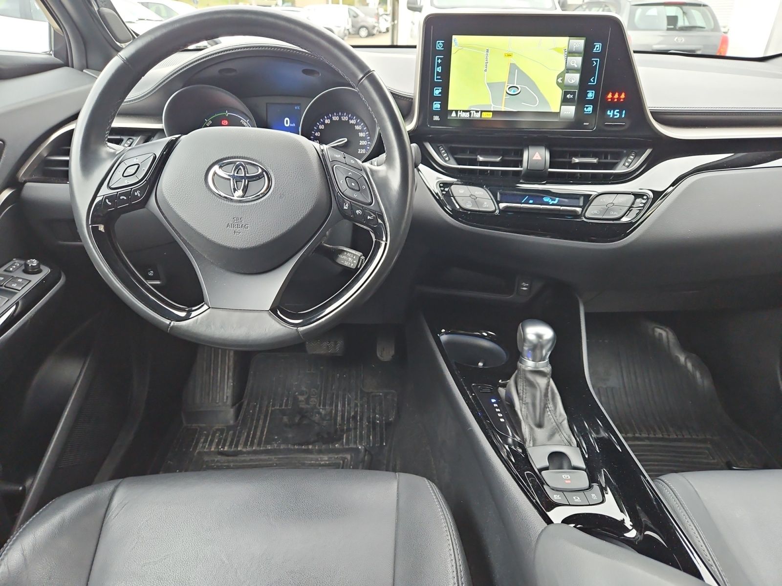 Toyota C-HR Hybrid - Samsaru's Car Outlet