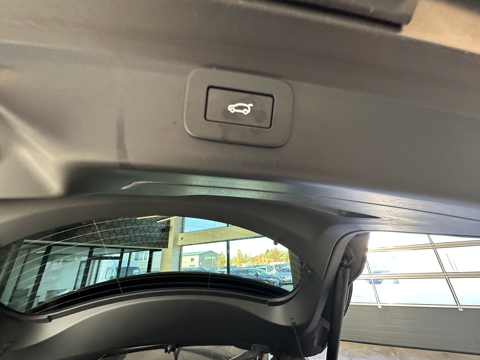 Jaguar I-PACE EV400 R-Dynamic HSE