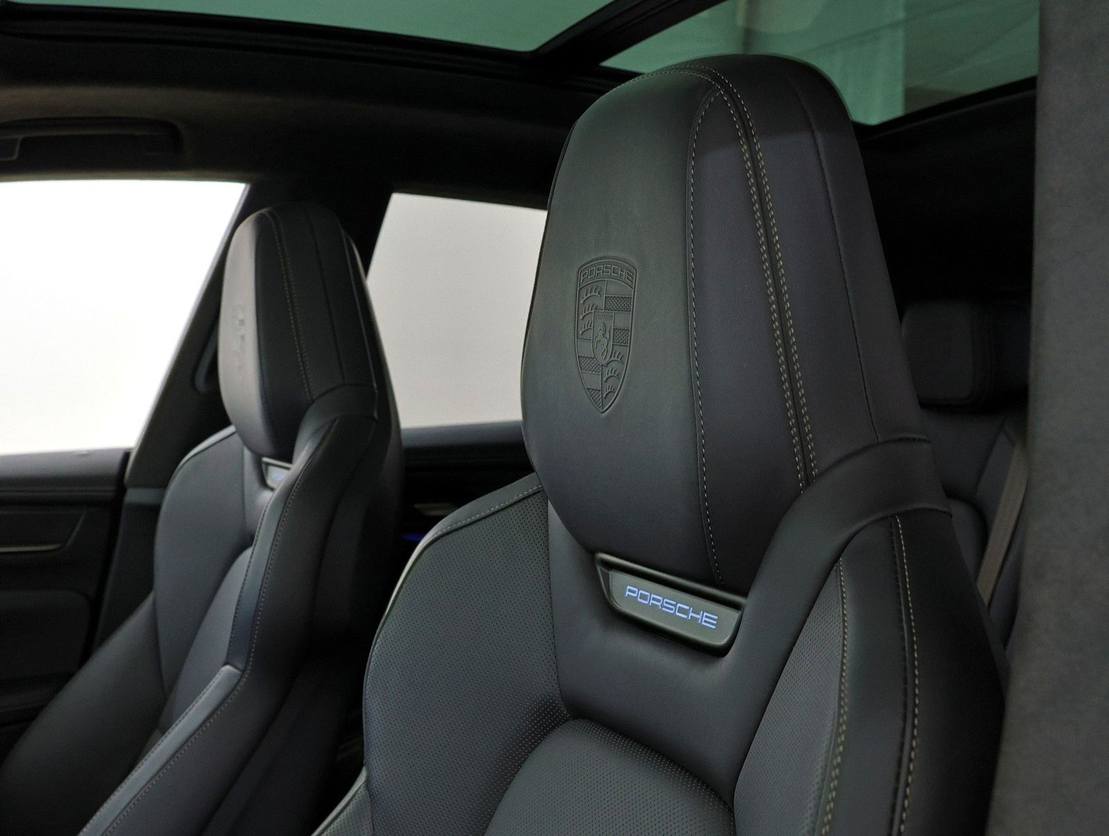 Porsche Macan Electric Turbo