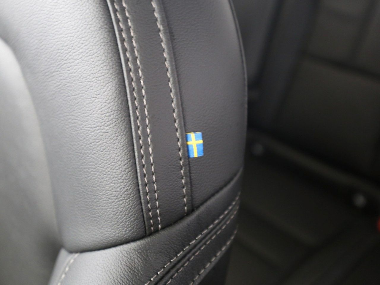 Volvo XC40 B4 DKG Ultra Dark - Samsaru's Car Outlet